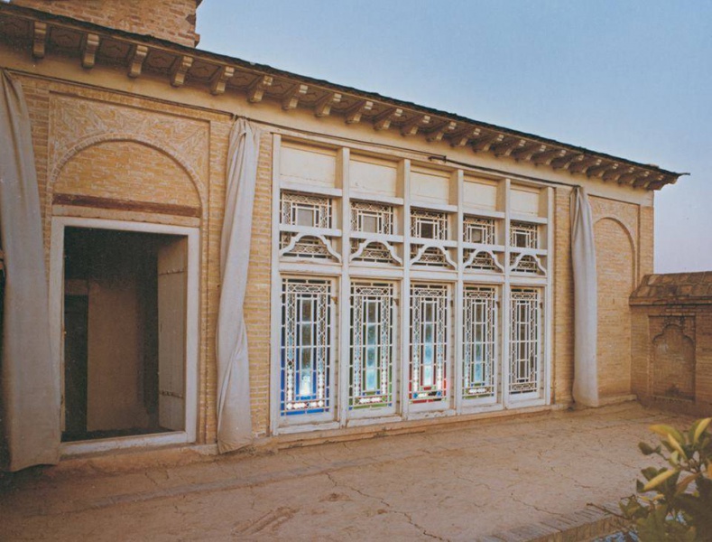 Файл:House of the Bab in Shiraz, before demolition 01.jpg